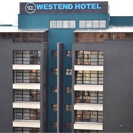 We Hotel And Suites Nairobi Exterior foto