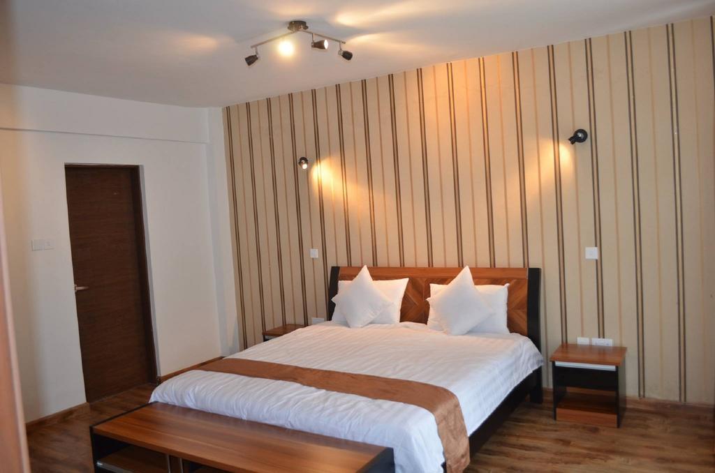 We Hotel And Suites Nairobi Exterior foto